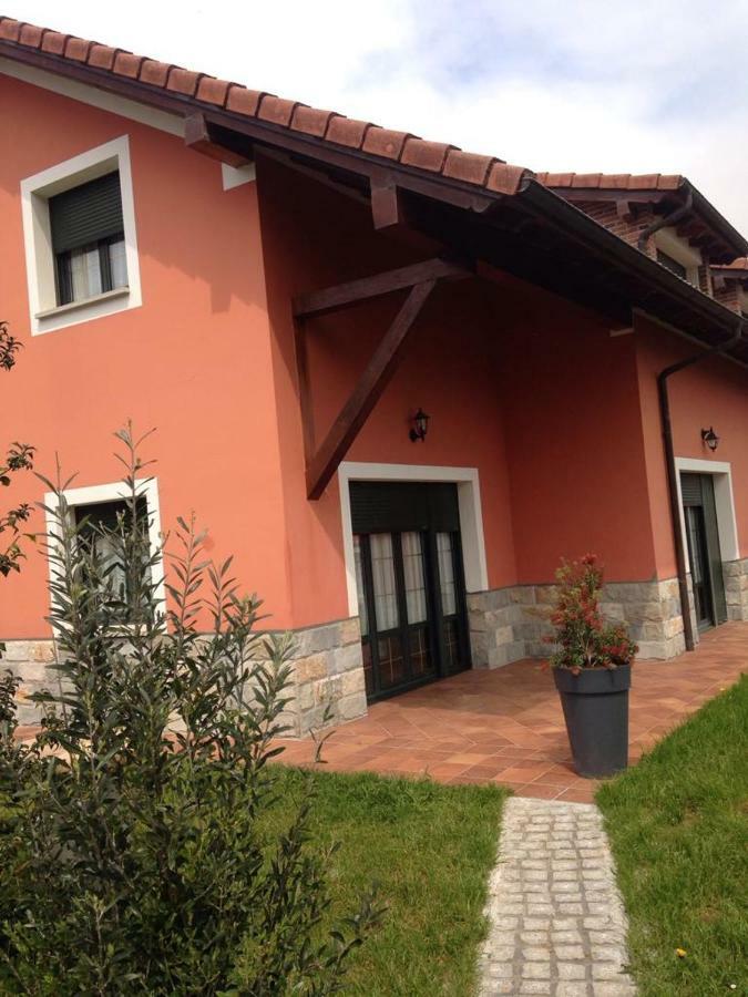 Вілла Casa Llampedro Canales  Екстер'єр фото